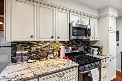 40 Upton Avenue S, Minneapolis, MN 55405 - Photo 8