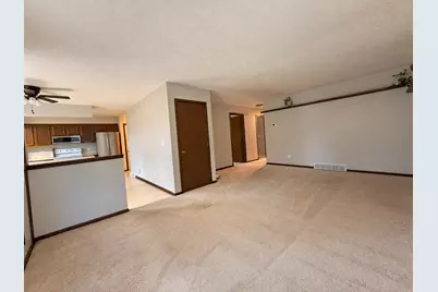 408 17th Avenue NE, Waseca, MN 56093 - Photo 8