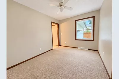 408 17th Avenue NE, Waseca, MN 56093 - Photo 18