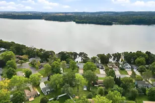1202 North Shore Dr NE, Menomonie, WI 54751 - Photo 52