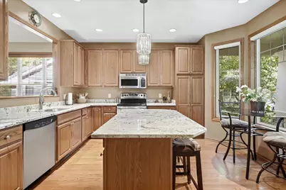 7141 Ballard Trail, Inver Grove Heights, MN 55077 - Photo 4