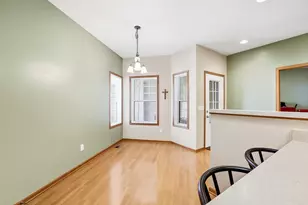 776 Meredith Cir, River Falls, WI 54022 - Photo 6
