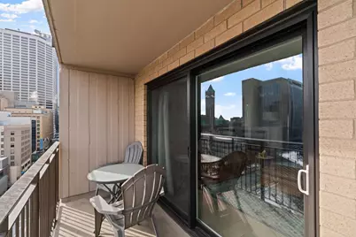 121 Washington Avenue S #1208, Minneapolis, MN 55401 - Photo 14