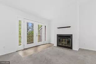 453 Hunter Hill Rd, Hudson, WI 54016 - Photo 10