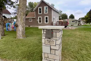 303 1st Ave SE, Grand Meadow, MN 55936 - Photo 1