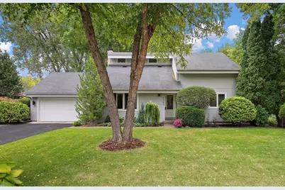 7303 Green Ridge Drive, Eden Prairie, MN 55346 - Photo 4