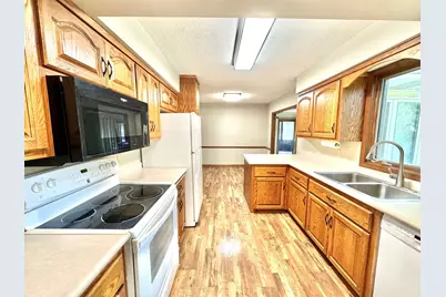 1350 Hillside Street, Hastings, MN 55033 - Photo 14