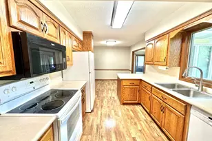 1350 Hillside St, Hastings, MN 55033 - Photo 14