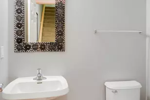 11211 Kinsley St, Eden Prairie, MN 55344 - Photo 12