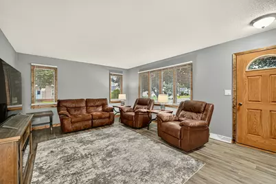 800 6th Street NW, Austin, MN 55912 - Photo 2