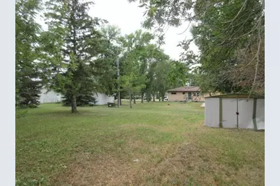 1029 Elm Avenue, Hallock, MN 56728 - Photo 6
