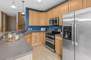 15649 Eagleview Way, Apple Valley, MN 55124 - Photo 12