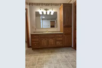 425 Hollett Street, Tracy, MN 56175 - Photo 8
