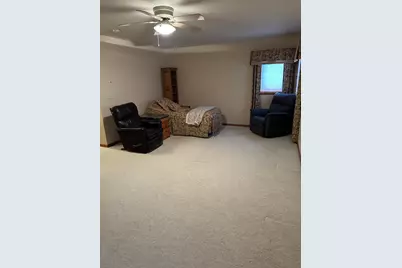 425 Hollett Street, Tracy, MN 56175 - Photo 12