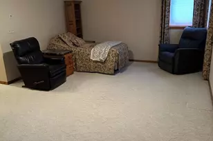 425 Hollett St, Tracy, MN 56175 - Photo 12