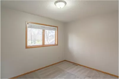 5245 Clayton Dr, Maple Plain, MN 55359 - Photo 18