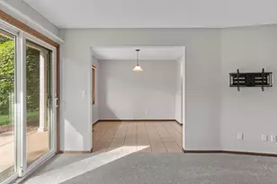 5137 Balmoral Ln, Bloomington, MN 55437 - Photo 8