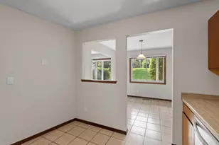5137 Balmoral Ln, Bloomington, MN 55437 - Photo 12