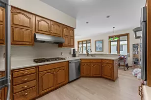 1588 Blackhawk Lake Dr, Eagan, MN 55122 - Photo 14
