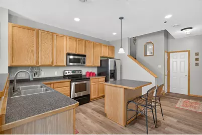 703 Maple Hills Drive #D, Maplewood, MN 55117 - Photo 16