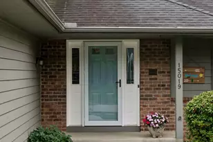 15019 Village Woods Dr, Eden Prairie, MN 55347 - Photo 2