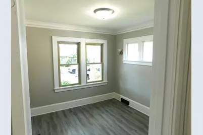 1885 Hawthorne Avenue E, Saint Paul, MN 55119 - Photo 8