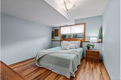 7232 Woodstock Curve, Bloomington, MN 55438 - Photo 24