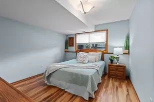 7232 Woodstock Curv, Bloomington, MN 55438 - Photo 24