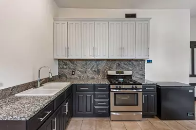 667 5th Street E, Saint Paul, MN 55106 - Photo 18