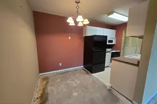 2800 Hillsboro Ave N, New Hope, MN 55427 - Photo 6