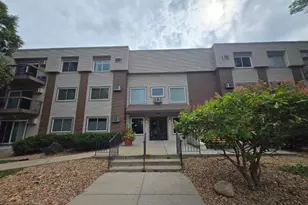 2800 Hillsboro Ave N, New Hope, MN 55427 - Photo 2