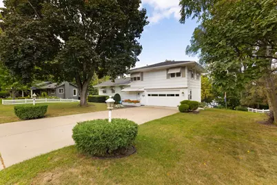 7339 Frontier Trail, Chanhassen, MN 55317 - Photo 14