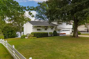 7339 Frontier Trail, Chanhassen, MN 55317 - Photo 12