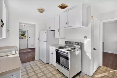 6812 Fairview Avenue N, Crystal, MN 55428 - Photo 10