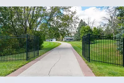 22530 Forest Ridge Drive, Lakeville, MN 55044 - Photo 8