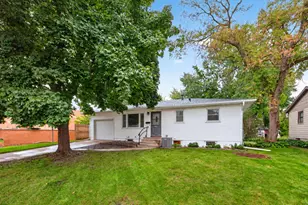 1438 2nd Ave SW, Rochester, MN 55902 - Photo 1