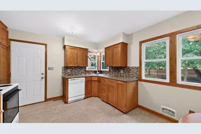 1438 2nd Avenue SW, Rochester, MN 55902 - Photo 8