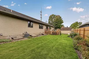 425 Park Ave, Zumbrota, MN 55992 - Photo 42