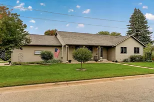 425 Park Ave, Zumbrota, MN 55992 - Photo 1