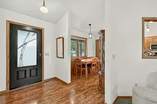 425 Park Ave, Zumbrota, MN 55992 - Photo 8
