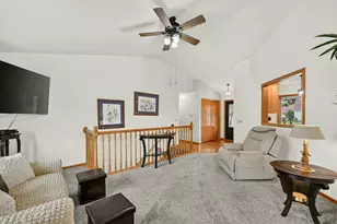 425 Park Ave, Zumbrota, MN 55992 - Photo 10