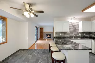 10632 Daisy Cir, Bloomington, MN 55438 - Photo 10