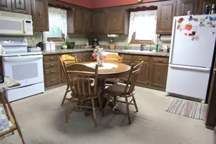 236 E Sorenson Ave, Appleton, MN 56208 - Photo 6