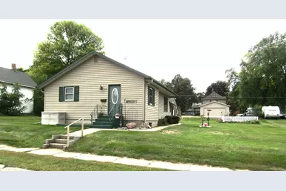 236 E Sorenson Avenue, Appleton, MN 56208 - Photo 2