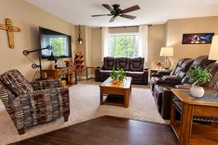 7172 Laredo Rd, Baxter, MN 56425 - Photo 2