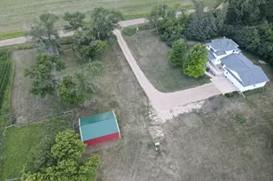 4060 50th Ave NW, Montevideo, MN 56265 - Photo 8