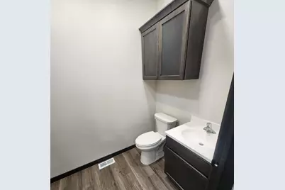 901 7th Ave SW, Pipestone, MN 56164 - Photo 20