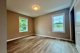 9034 Park Ave S, Bloomington, MN 55420 - Photo 10