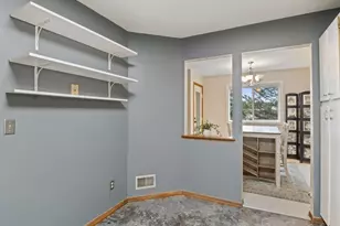 450 Etna St, Saint Paul, MN 55106 - Photo 8