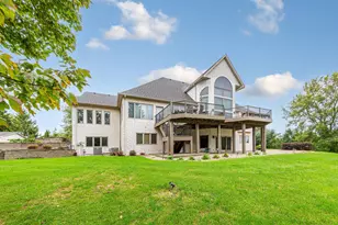 1135 3rd St NE, Faribault, MN 55021 - Photo 2